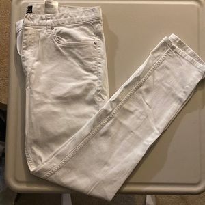 H&M: White jeans